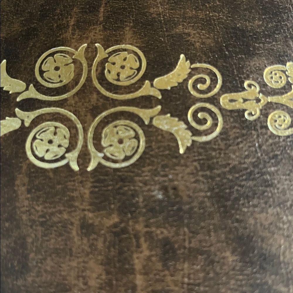 Vintage Leatherette Gold Tooled Brown Three Tiered Jewelry Box - Picture 13 of 13